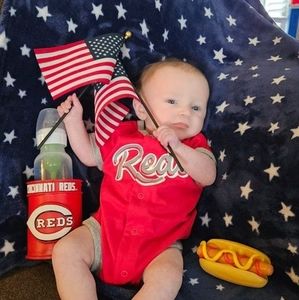 Meet your Posher, Sandy